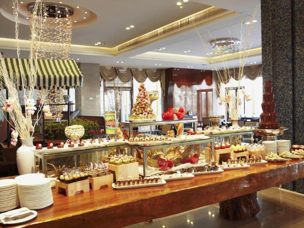 Eurasia Convention International Hotel Wuhan Luaran gambar