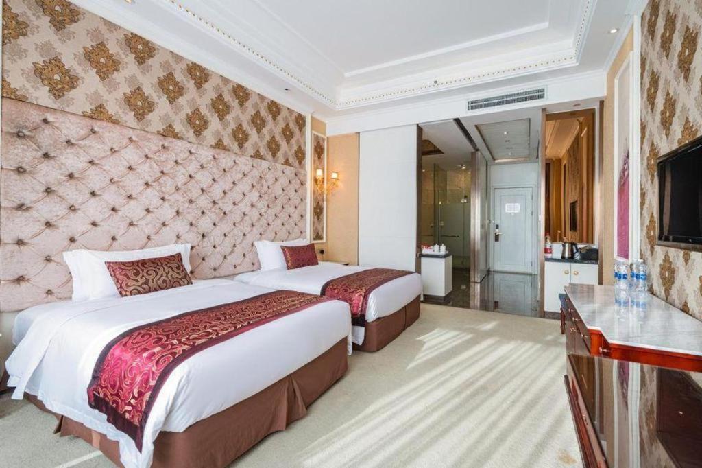 Eurasia Convention International Hotel Wuhan Luaran gambar