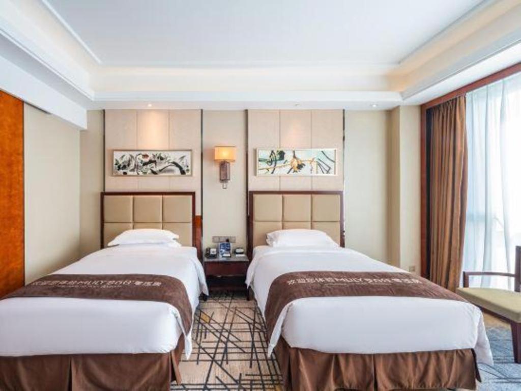 Eurasia Convention International Hotel Wuhan Luaran gambar