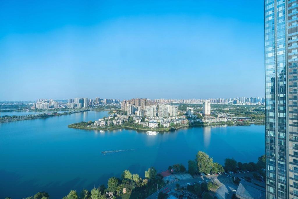 Eurasia Convention International Hotel Wuhan Luaran gambar