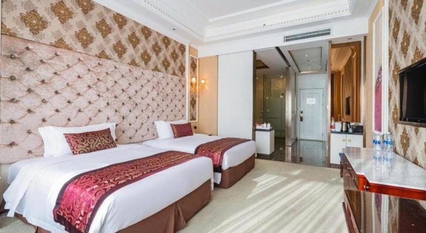 Eurasia Convention International Hotel Wuhan Luaran gambar