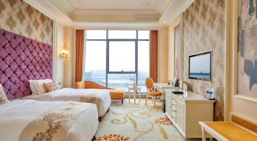 Eurasia Convention International Hotel Wuhan Luaran gambar